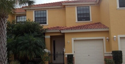 7376 Bristol CIR, Naples 34120, FL