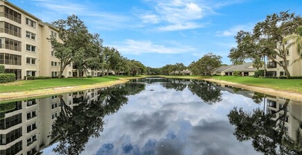 900 Arbor Lake DR 207, Naples 34110, FL