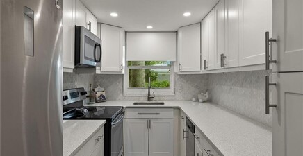 817 Courtington LN 2, Fort Myers 33919, FL