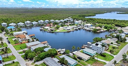 527 Goodland DR W, Goodland 34140, FL