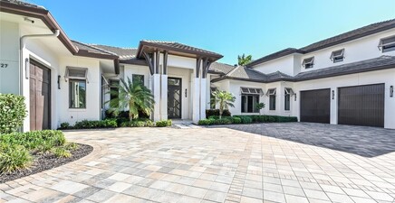 727 Buttonbush LN, Naples 34108, FL