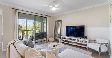 9834 Giaveno CIR 1726, Naples 34113, FL