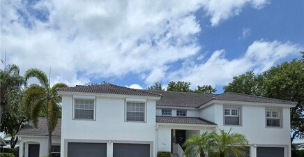 1020 Partridge CIR 101, Naples 34104, FL