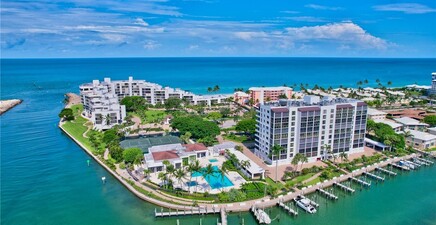 2400 Gulf Shore BLVD N 603, Naples 34103, FL