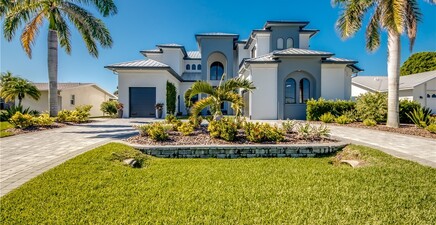1436 Viking CT, Cape Coral 33904, FL