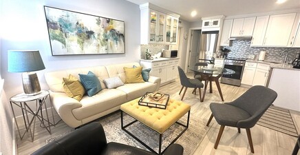 175 5th AVE S 104, Naples 34102, FL