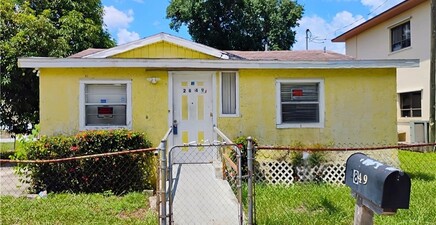 2849 Price AVE, Fort Myers 33916, FL