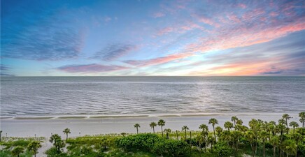 20 Seagate DR 803, Naples 34103, FL