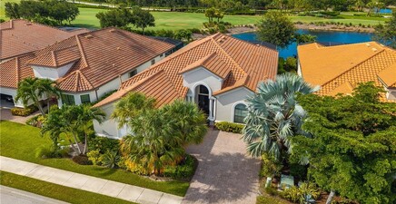 8828 Savona CT, Naples 34119, FL