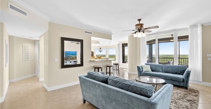 1060 Borghese LN 702, Naples 34114, FL