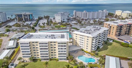 3410 Gulf Shore BLVD N 305, Naples 34103, FL