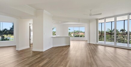 1060 Borghese LN 201, Naples 34114, FL