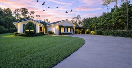 5840 Bur Oaks LN, Naples 34119, FL