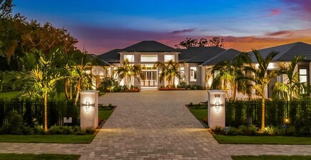 208 Hickory RD, Naples 34108, FL