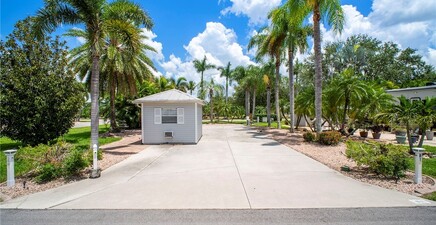 5990 Maplewood CT, Fort Myers 33905, FL