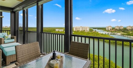 420 Cove Tower DR 1202, Naples 34110, FL