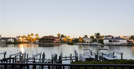 10562 Gulf Shore DR 101/102, Naples 34108, FL