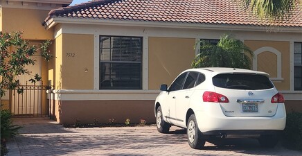 7512 Bristol CIR, Naples 34120, FL