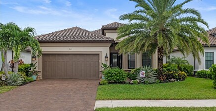 9405 Terresina DR, Naples 34119, FL