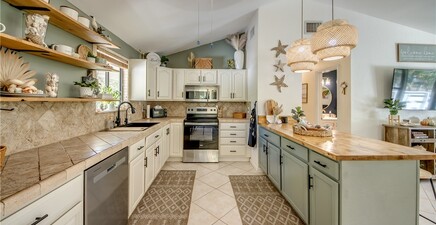 10600 Habitat TRL, Bokeelia 33922, FL