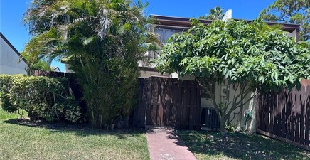 1871 Abbey Road 19a, West Palm Beach 33415, FL