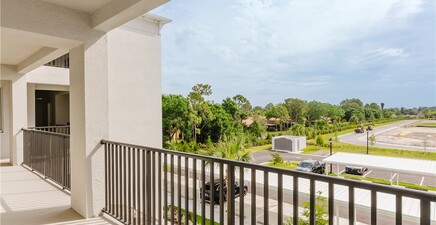 18461 COPPERHEAD CT N 436, Lehigh Acres 33936, FL
