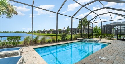 17583 Winding Oak LN, North Fort Myers 33917, FL