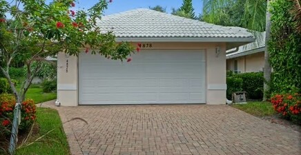 4878 EUROPA DR, Naples 34105, FL