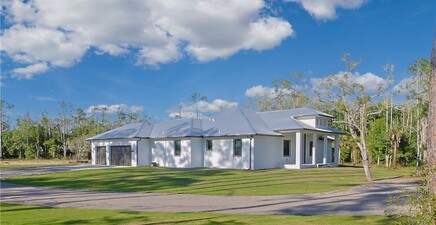 19401 Witts End, Alva 33920, FL