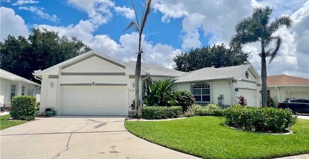 443 Crossfield CIR 74, Naples 34104, FL