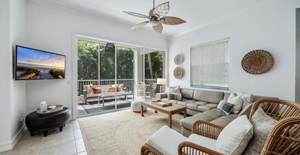 700 Bentwater CIR 104, Naples 34108, FL