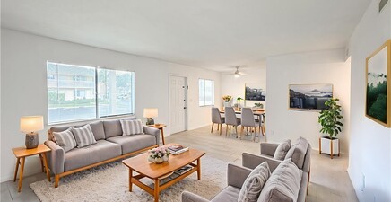 4631 Bayshore DR L2, Naples 34112, FL