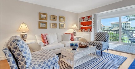 2850 Gulf Shore BLVD N 203, Naples 34103, FL