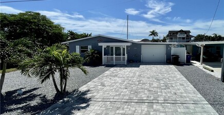 2351 Oleander ST, St James City 33956, FL