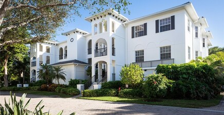 790 Bentwater CIR 203, Naples 34108, FL