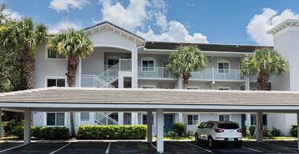 7811 Regal Heron CIR 302, Naples 34104, FL