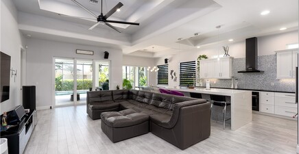 198 2nd ST, Bonita Springs 34134, FL