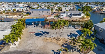 2950 Skipper LN, St James City 33956, FL