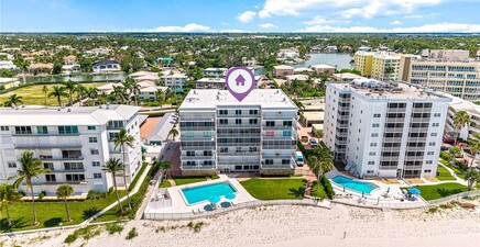 1977 GULF SHORE BLVD N 204, Naples 34102, FL