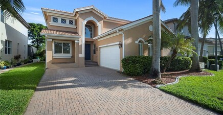 8286 Sumner AVE 1, Fort Myers 33908, FL