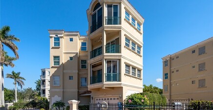 11160 Harbour Yacht CT B, Fort Myers 33908, FL