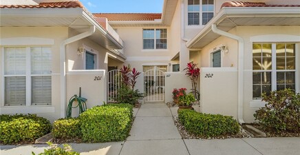 5010 Cedar Springs DR 202, Naples 34110, FL