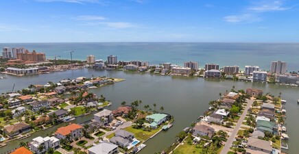 371 Bayside AVE, Naples 34108, FL