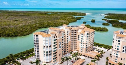 425 Dockside DR PH-1, Naples 34110, FL