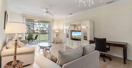 3965 Bishopwood CT E 205, Naples 34114, FL