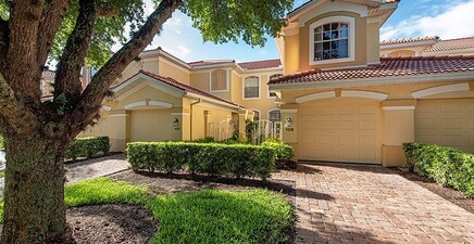 2110 Arielle DR 108, Naples 34109, FL