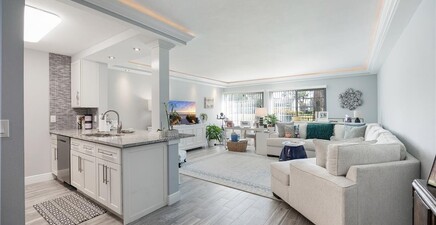 1085 Forest Lakes DR 8105, Naples 34105, FL