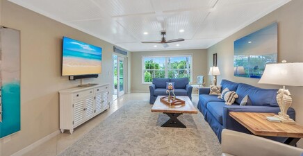 4200 Belair LN 105, Naples 34103, FL