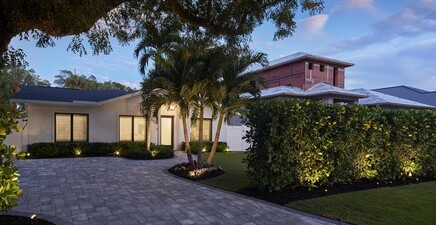 1080 13th ST N, Naples 34102, FL