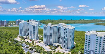 285 GRANDE WAY 404, Naples 34110, FL